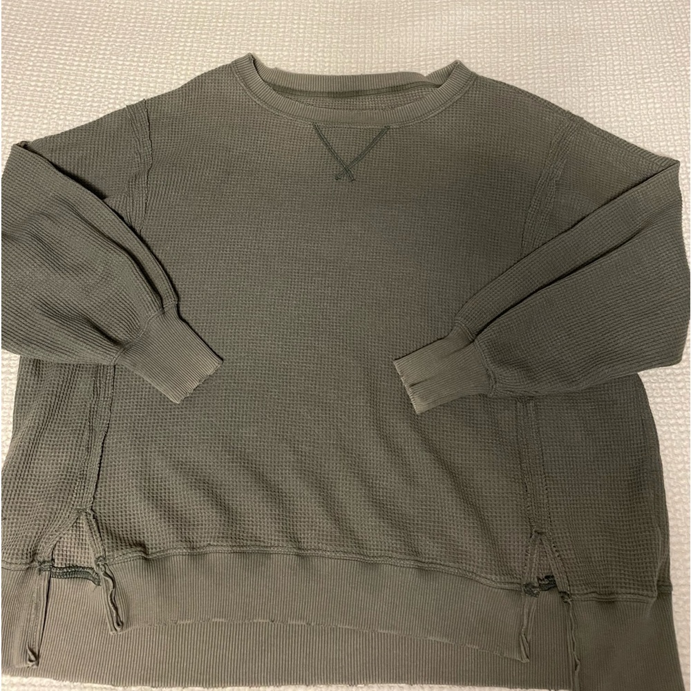 American Eagle Oversized Waffled Knit Crewneck